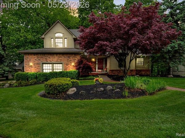28335 Golf Pointe Boulevard, Farmington Hills, MI 48331