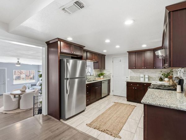 1457 Shirley Dr, Sacramento, CA 95822