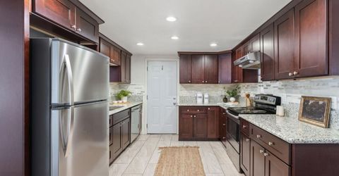 1457 Shirley Dr, Sacramento, CA 95822 Photo