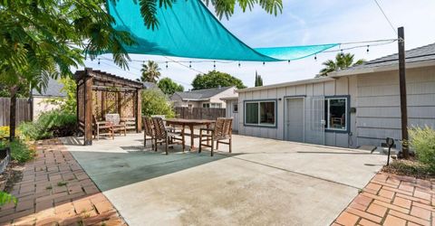 1457 Shirley Dr, Sacramento, CA 95822 Photo