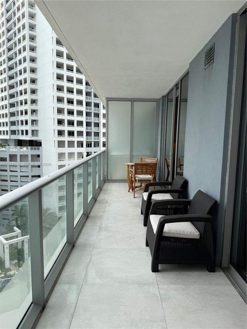 1300 Brickell Bay Dr, Unit 1007, Miami, FL 33131 Photo