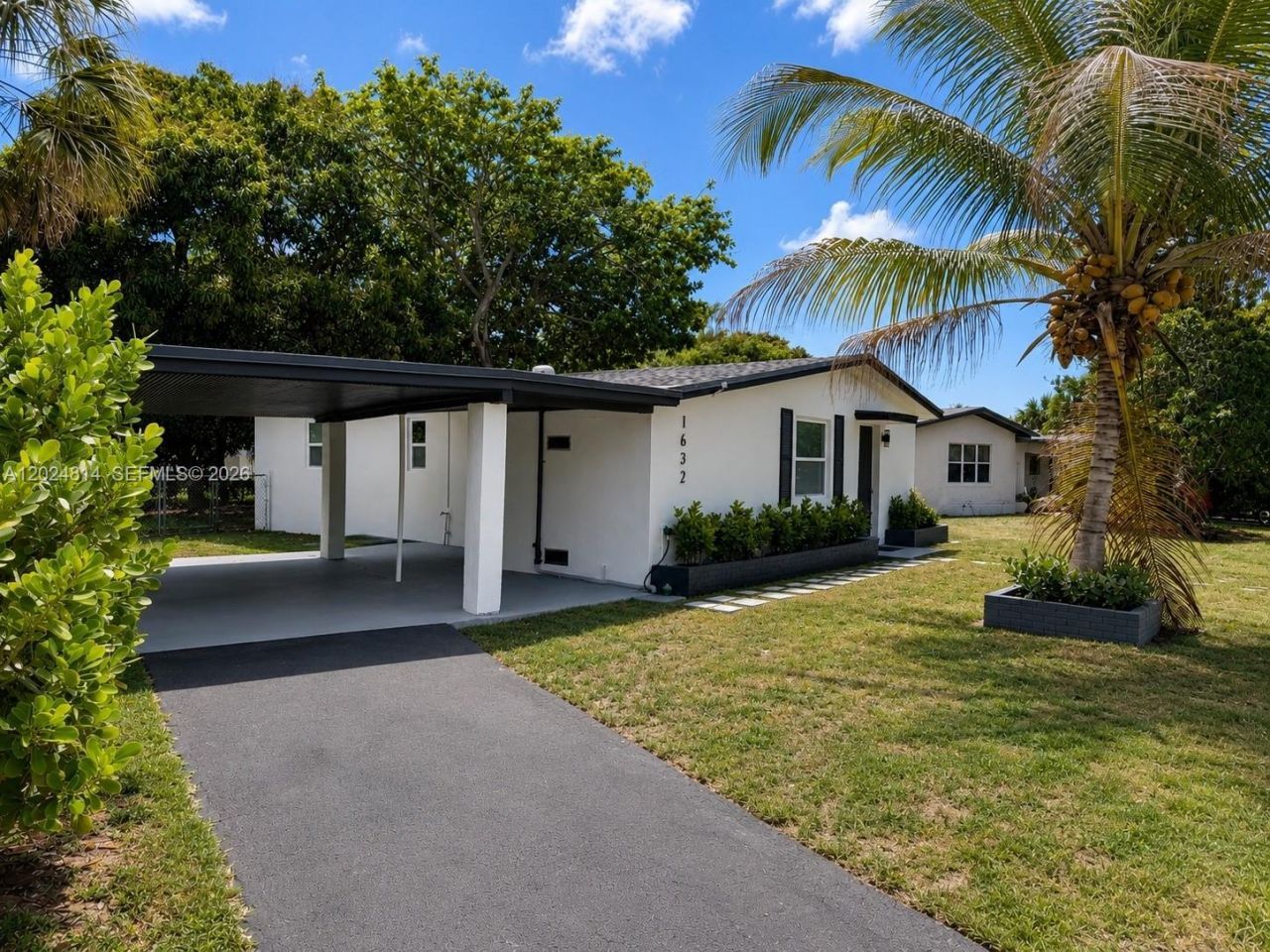 1632 NW 18th Ave , Fort Lauderdale, FL 33311 Photo