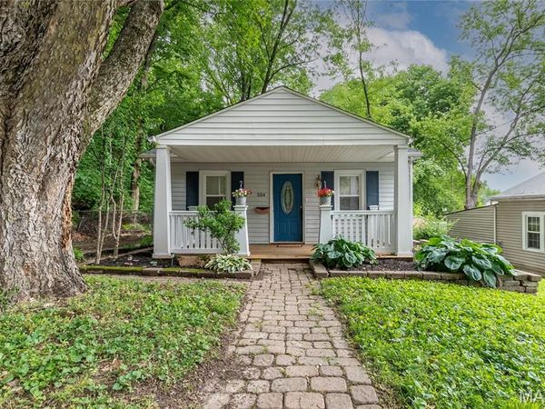 534 Tecumseh Street, St Charles, MO 63301
