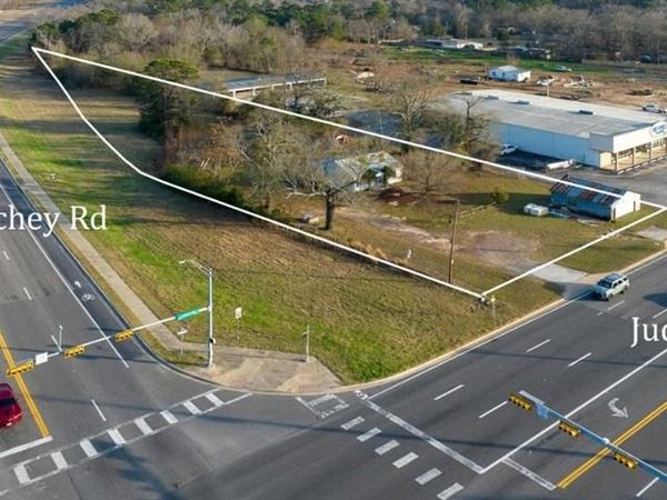 5082 Judson Road , Longview, TX 75605