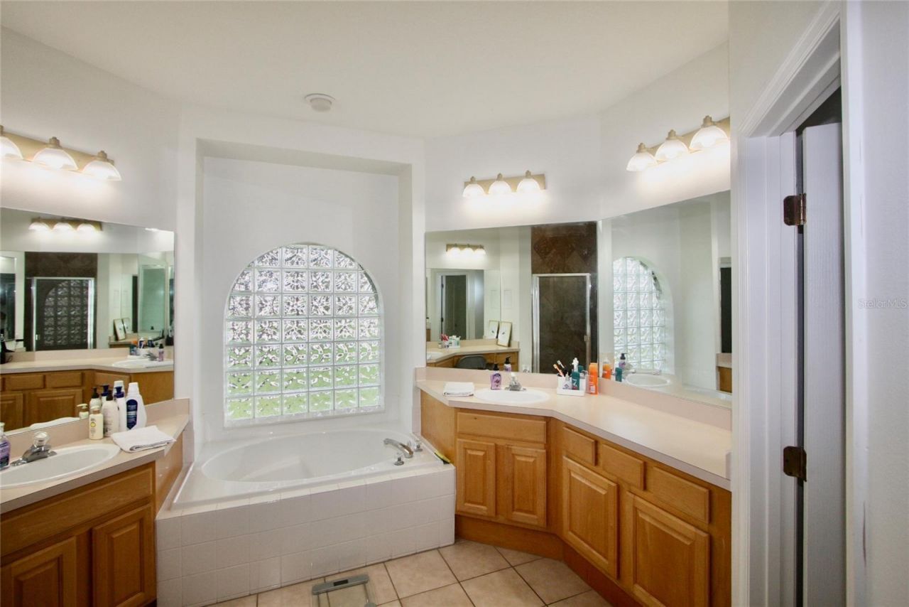 9041 Laurel Ridge Drive , Mount Dora, FL 32757 Photo