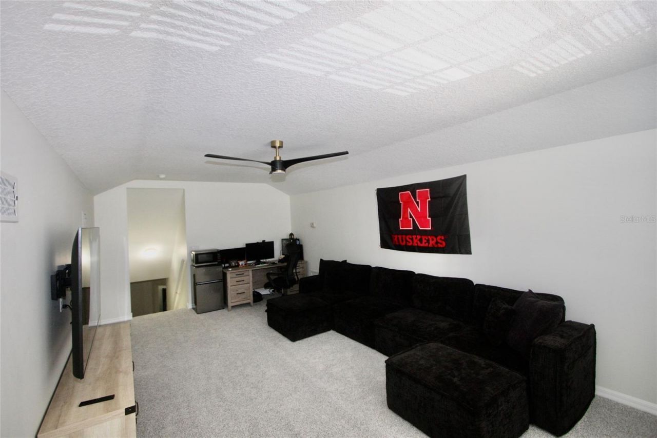 9041 Laurel Ridge Drive , Mount Dora, FL 32757 Photo