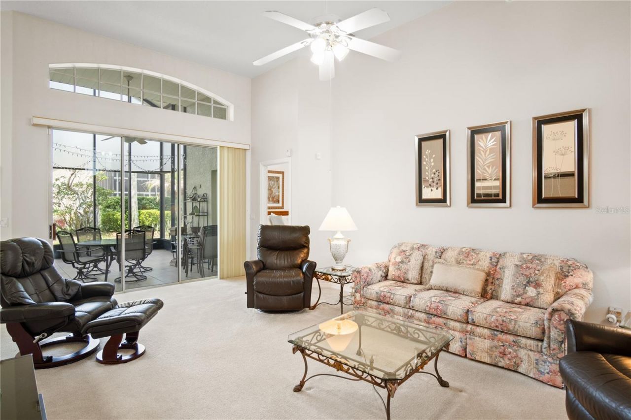223 Ridge View Drive, Davenport, FL 33837 Photo