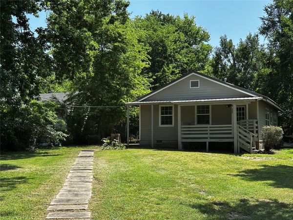 747 S Bluff Avenue W, Tahlequah, OK 74464