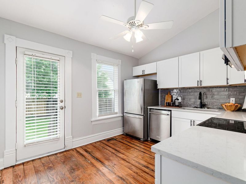 146 E 4th Avenue , Columbus, OH 43201 Photo 11