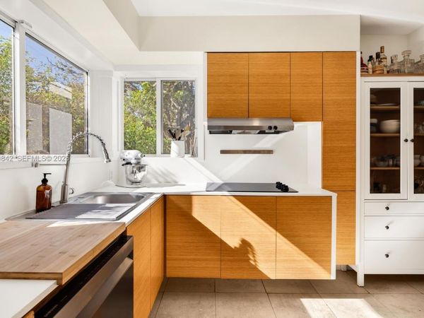 41 NE 51st St , Miami, FL 33137