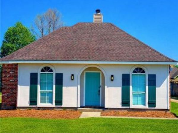 17361 LAKE IRIS Avenue , Baton Rouge, LA 70817