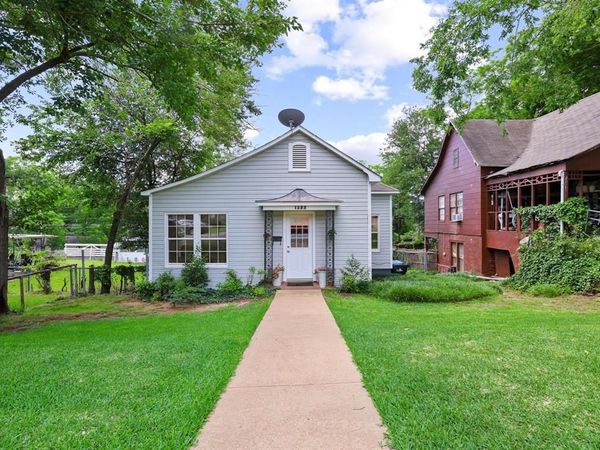 1322 W Chestnut Street, Denison, TX 75020