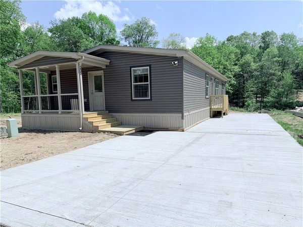 238 Sunny Hill Drive, Valencia, PA 16059