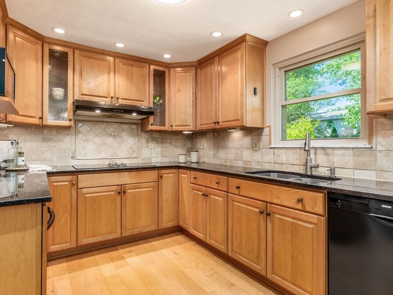 2400 Willis Road, Dublin, OH 43016 Photo 8
