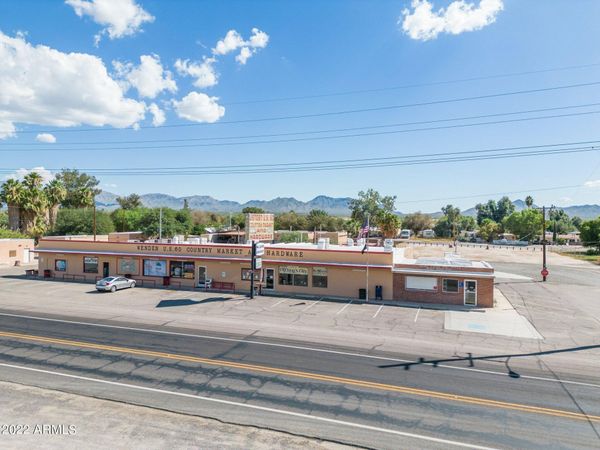 70932 US HIGHWAY 60, Wenden, AZ 85357