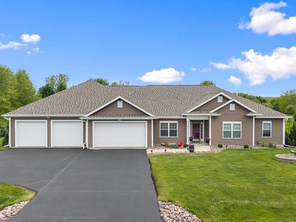 3281 Burke Road, Sun Prairie, WI 53590