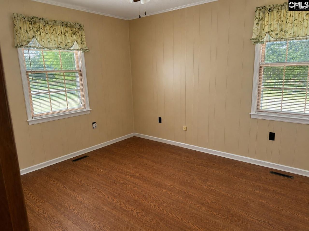 174 Chevy Lane  Photo 19
