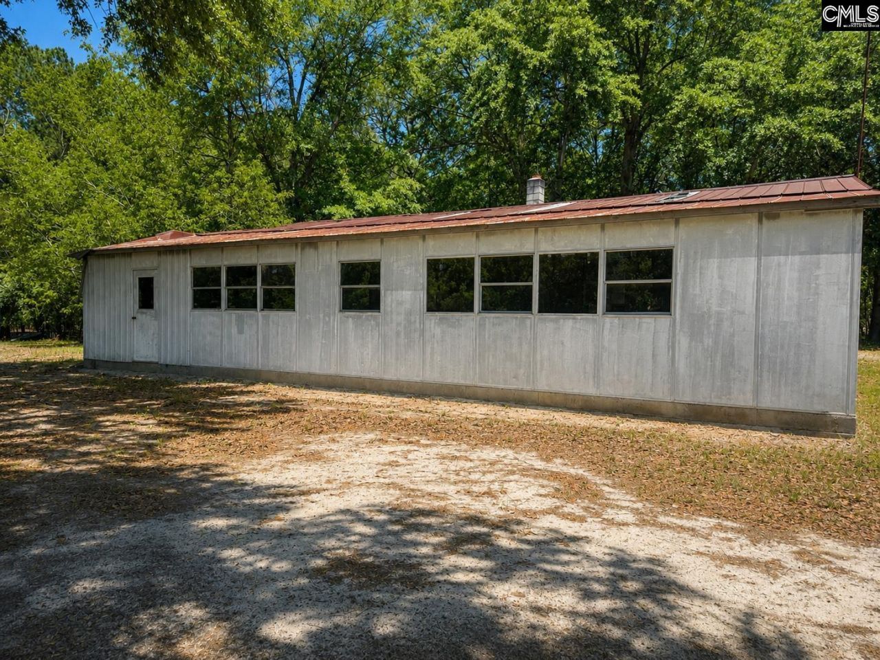 174 Chevy Lane  Photo 21