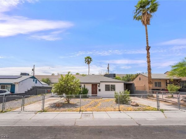 1610 E Ogden Avenue , Las Vegas, NV 89101