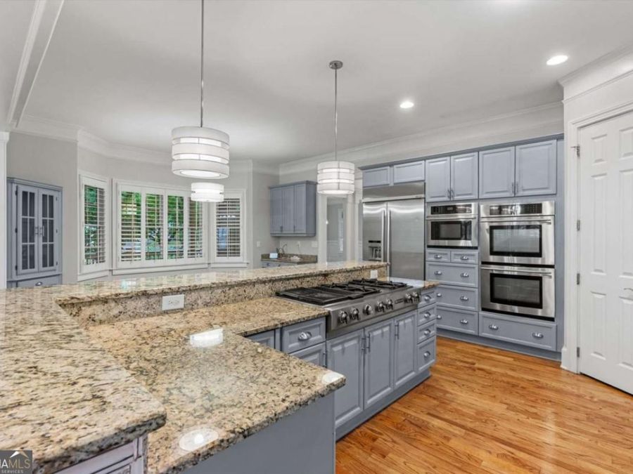 Property Image 4