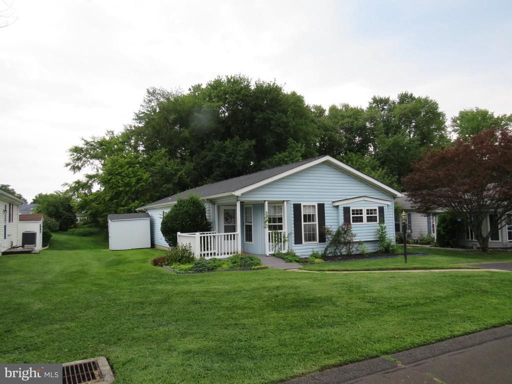 481 GOLDENROD CROSSING W, NEW HOPE, PA 18938