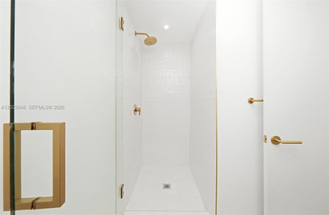 90 NE 32, Unit 411, Miami, FL 33137 Photo