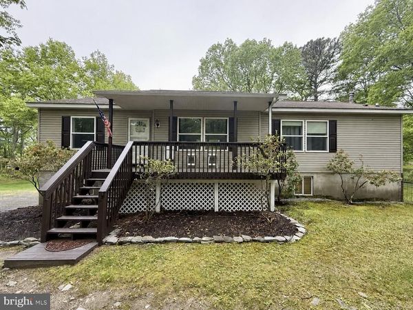 105 HILL TERRACE , MILFORD, PA 18337