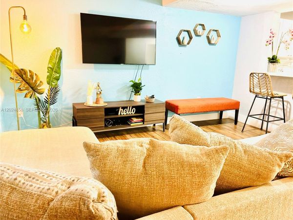 1011 NW 7th Ave , Unit 1011, Miami, FL 33136
