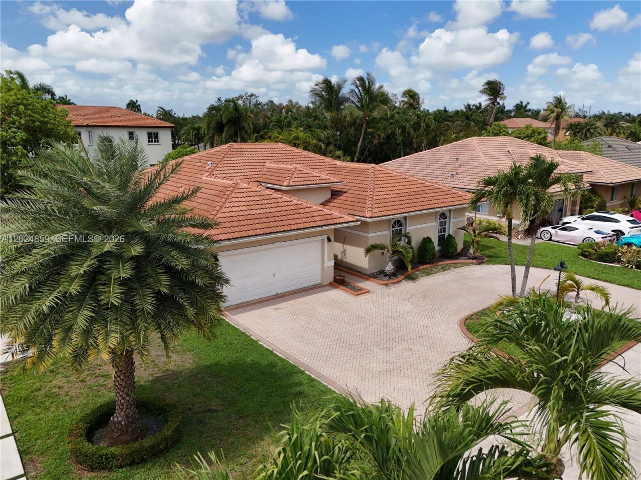7831 NW 160th Ter, Miami Lakes, FL 33016 Photo