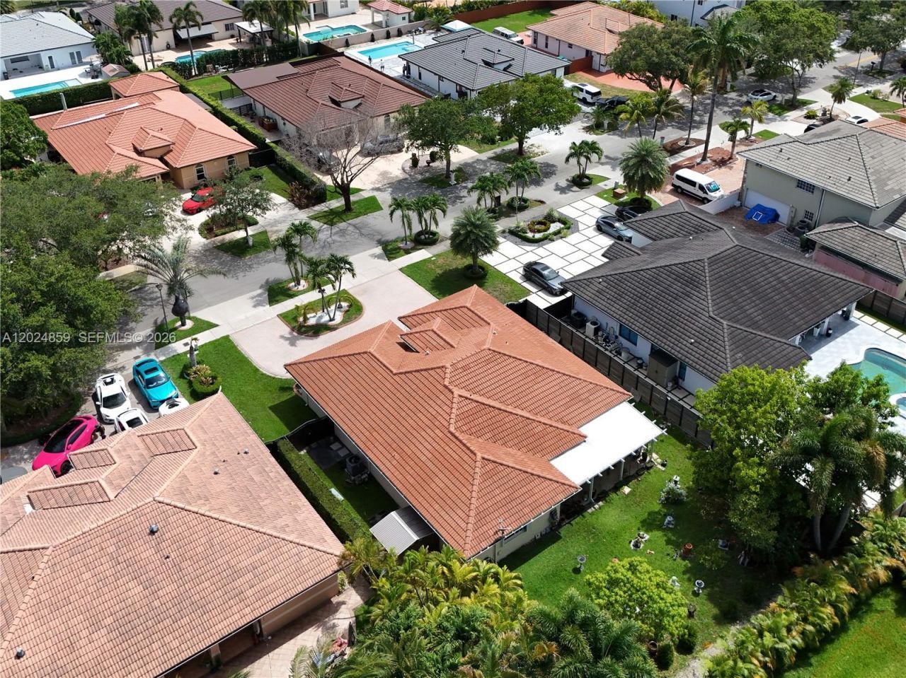 7831 NW 160th Ter, Miami Lakes, FL 33016 Photo