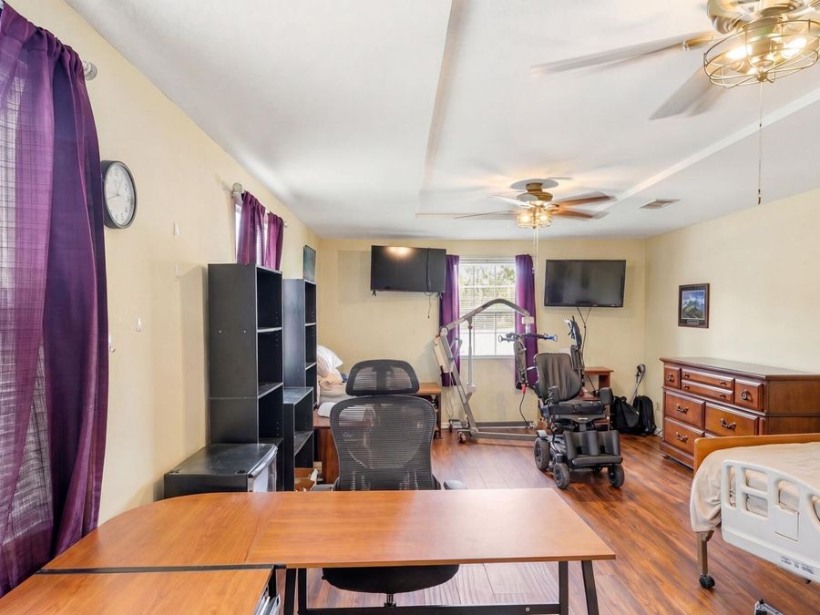 Property Image 28