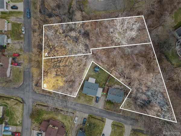 0000 Paramount , Novi, MI 48375