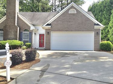 3 Castleton Ct, Newnan, GA 30263