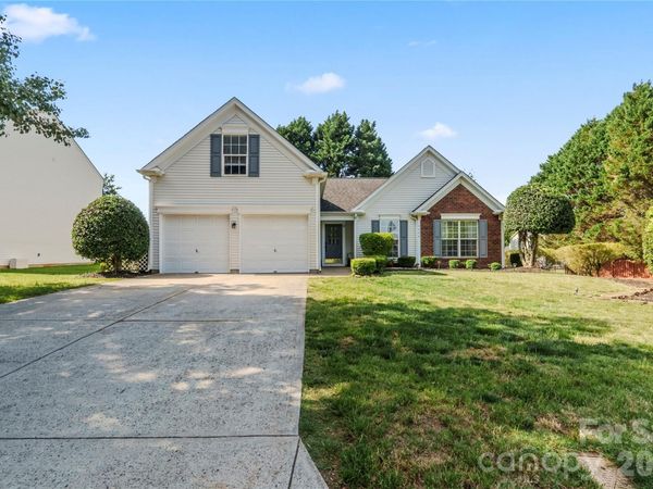 9400 Shepparton Drive, Huntersville, NC 28078