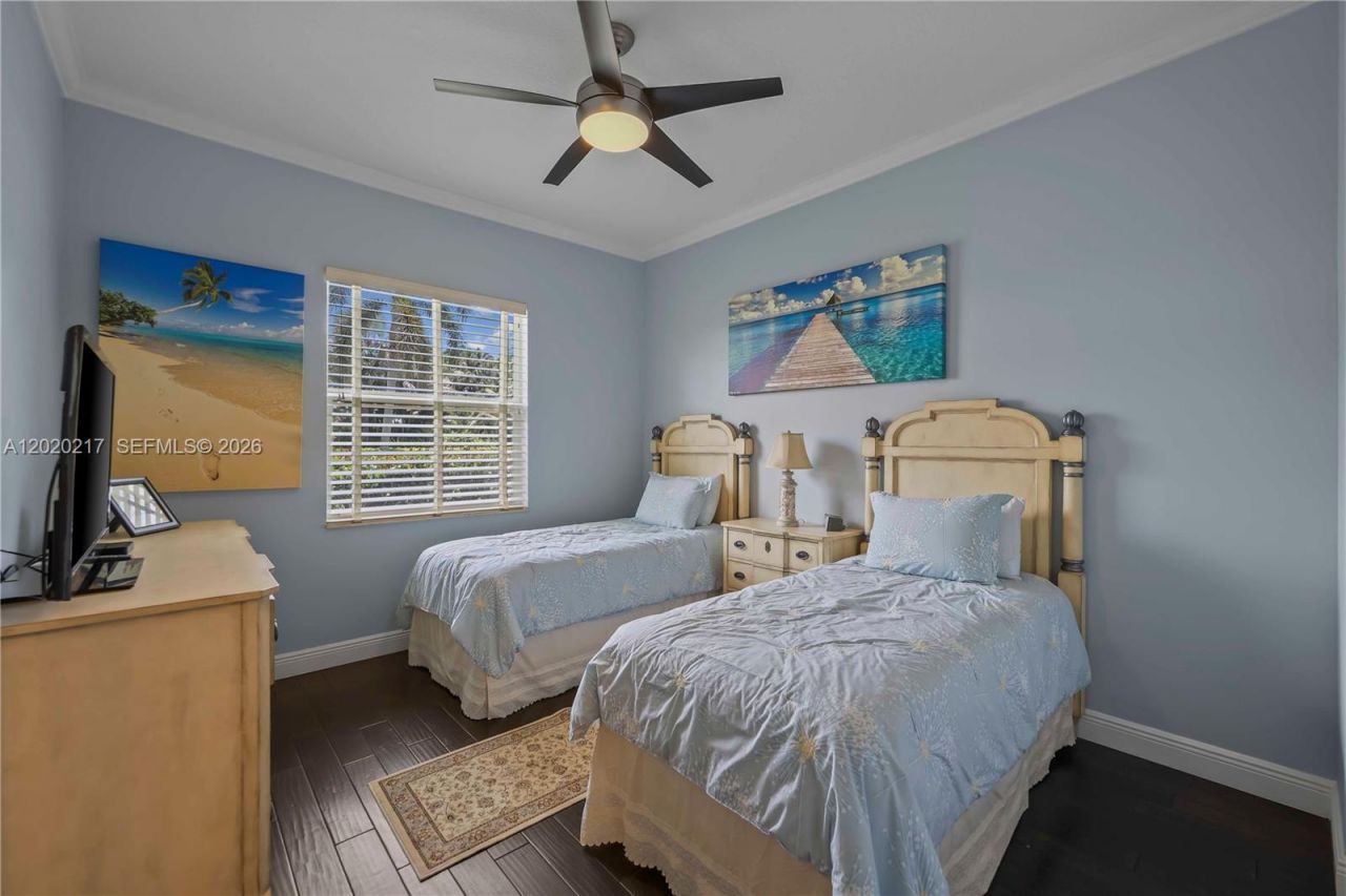 10018 Laurel Rd , Davie, FL 33328 Photo
