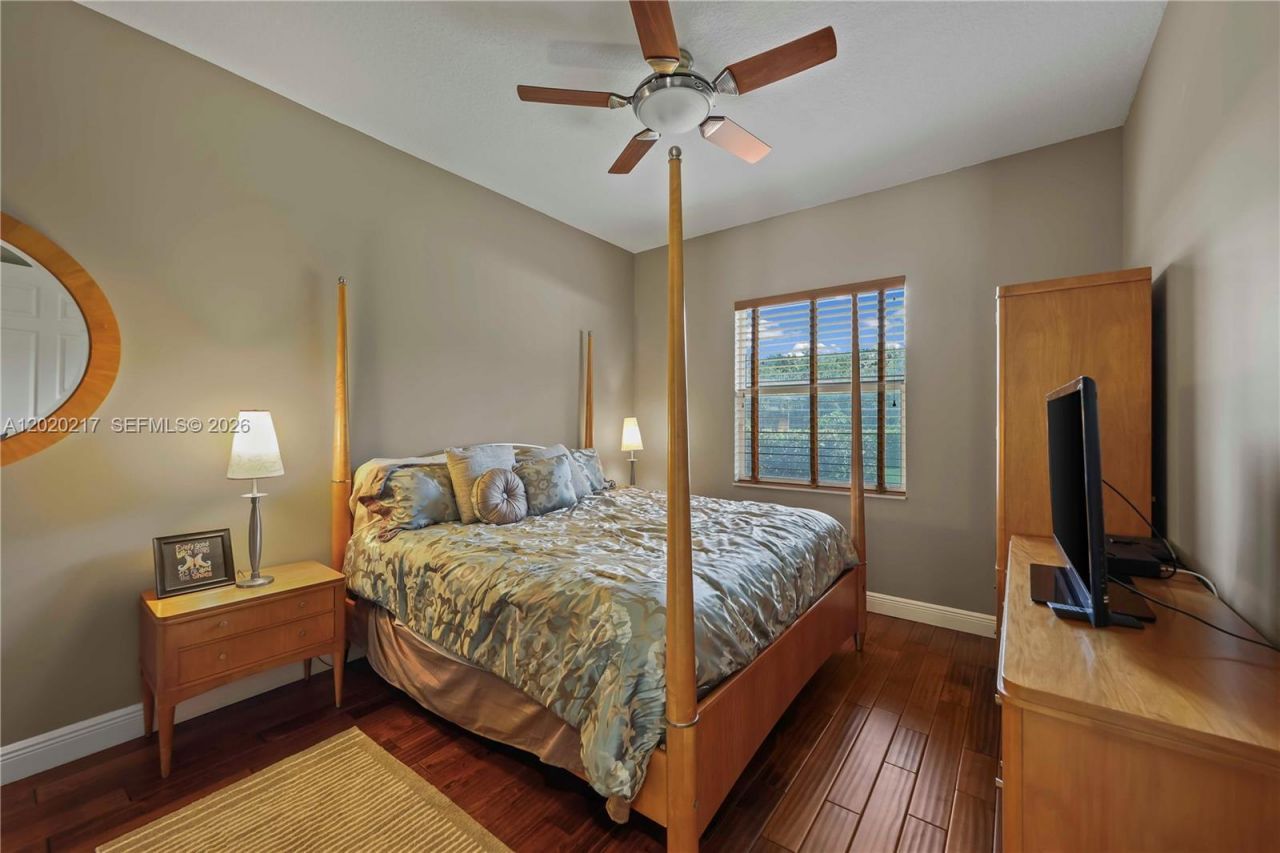 10018 Laurel Rd , Davie, FL 33328 Photo