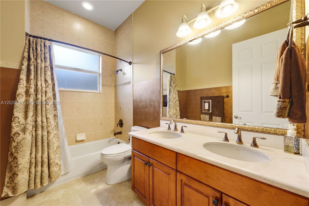 10018 Laurel Rd , Davie, FL 33328 Photo
