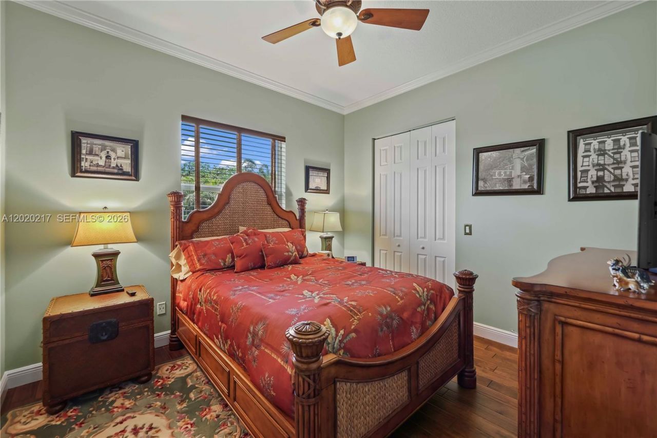 10018 Laurel Rd , Davie, FL 33328 Photo