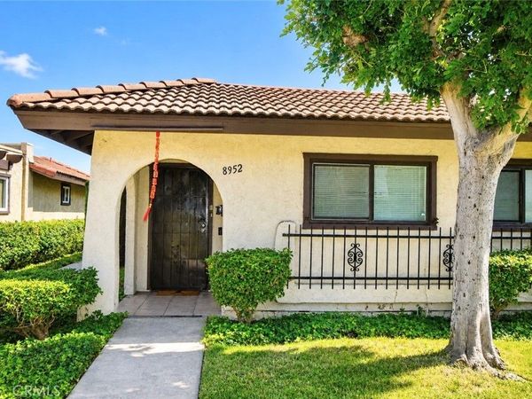 8952 BARCELONA, Westminster, CA 92683