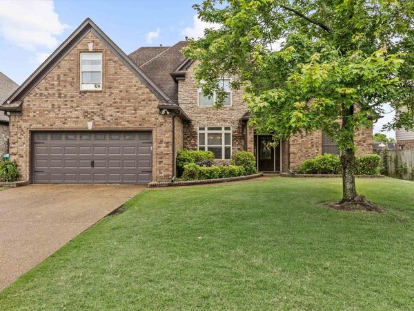 210 WHISPERING MEADOWS DR, Oakland, TN 38060