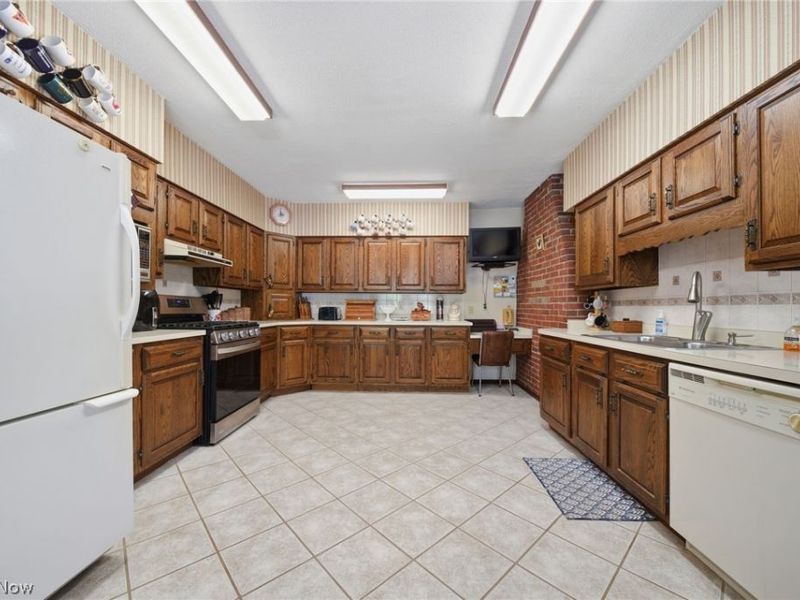 3670 Austinburg Road, Ashtabula, OH 44004 Photo 12