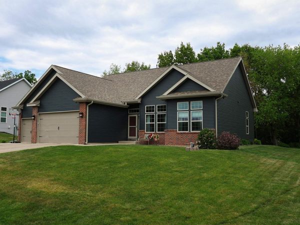 1013 E Superior Drive, Edgerton, WI 53534
