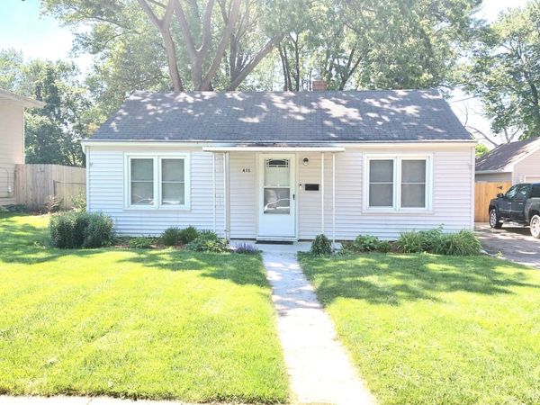 415 S Van Buren Street, Batavia, IL 60510