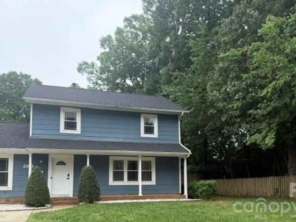4900 Carriage Drive Circle, Charlotte, NC 28205
