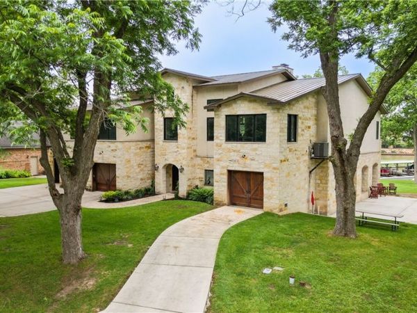 308 Paseo Del Rio , Seguin, TX 78155