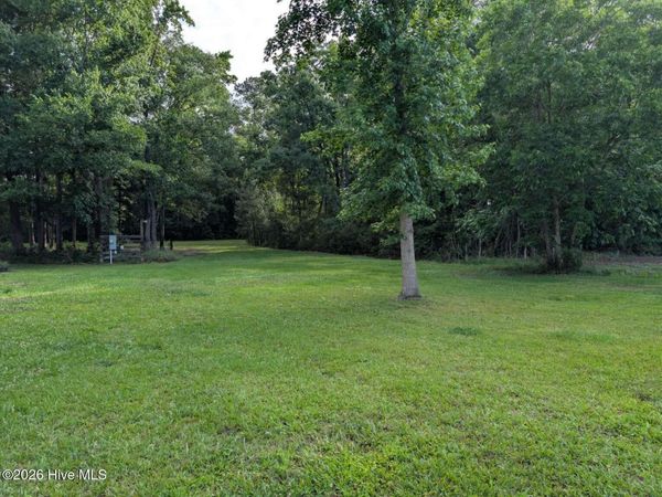 120 Schley Avenue, Lake Waccamaw, NC 28450