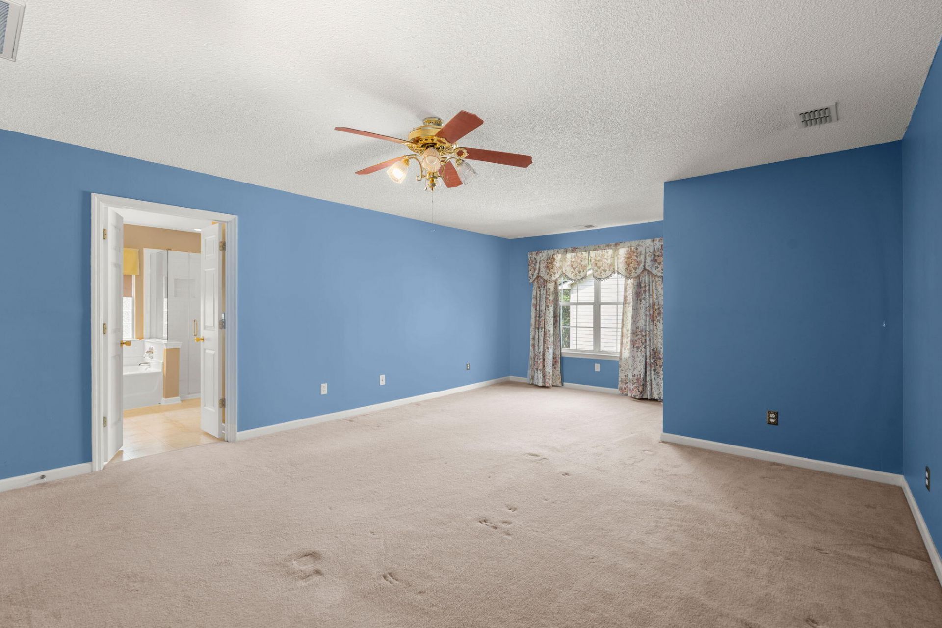 142 Adthan Circle Photo 18