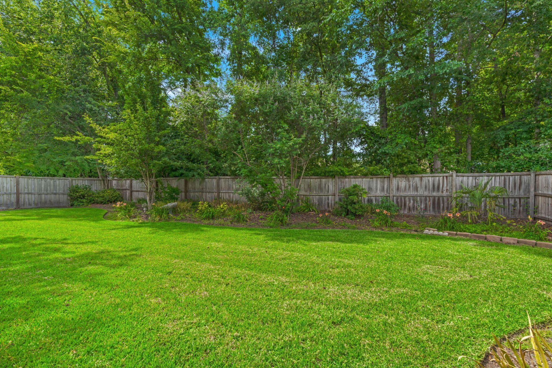 142 Adthan Circle Photo 31