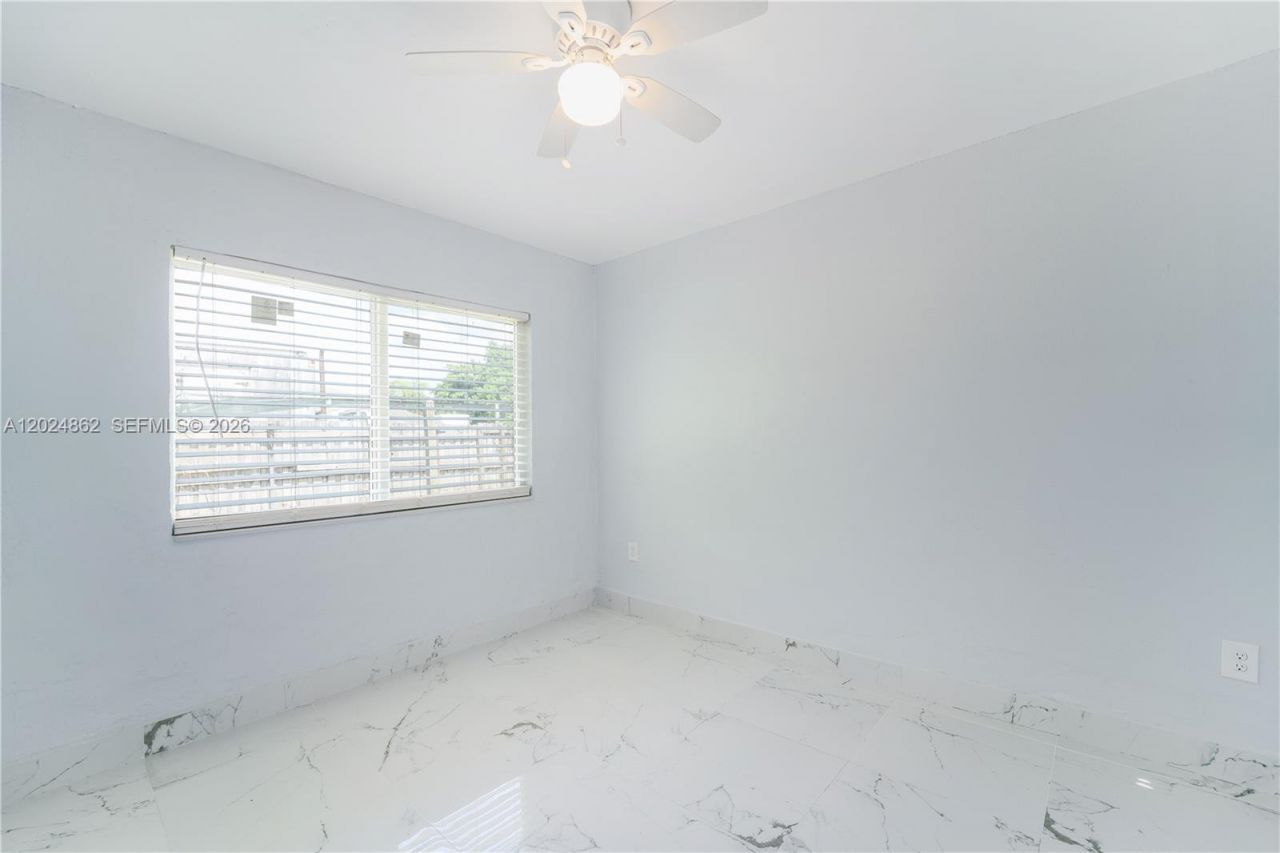 22300 SW 117th Ave, Unit 4, Miami, FL 33170 Photo
