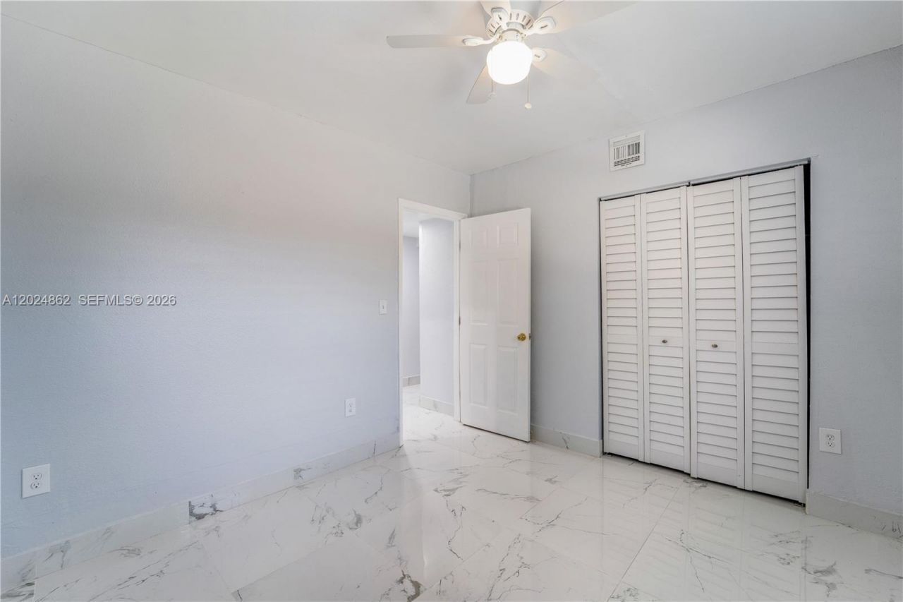 22300 SW 117th Ave, Unit 4, Miami, FL 33170 Photo